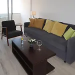 Avo Lucy By Interhome *